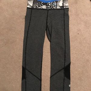 Lululemon pace rival crop size 4